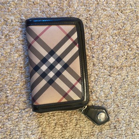 burberry black ziggy wallet|burberry wallet with id window.